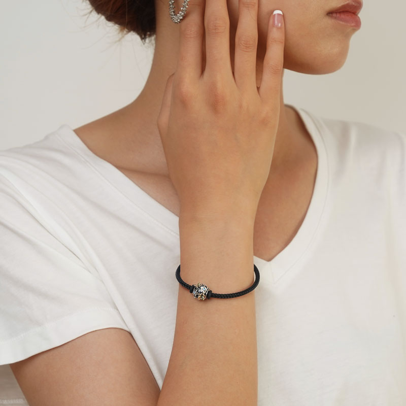 Gnoce Black Basic Bracelet with 2 Pieces of Stoppers_4