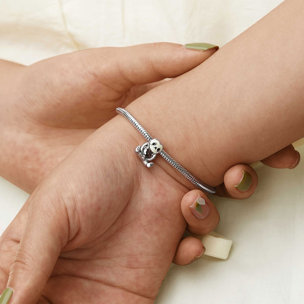 Gnoce Sloth Embraces Heart Gem Charm_4