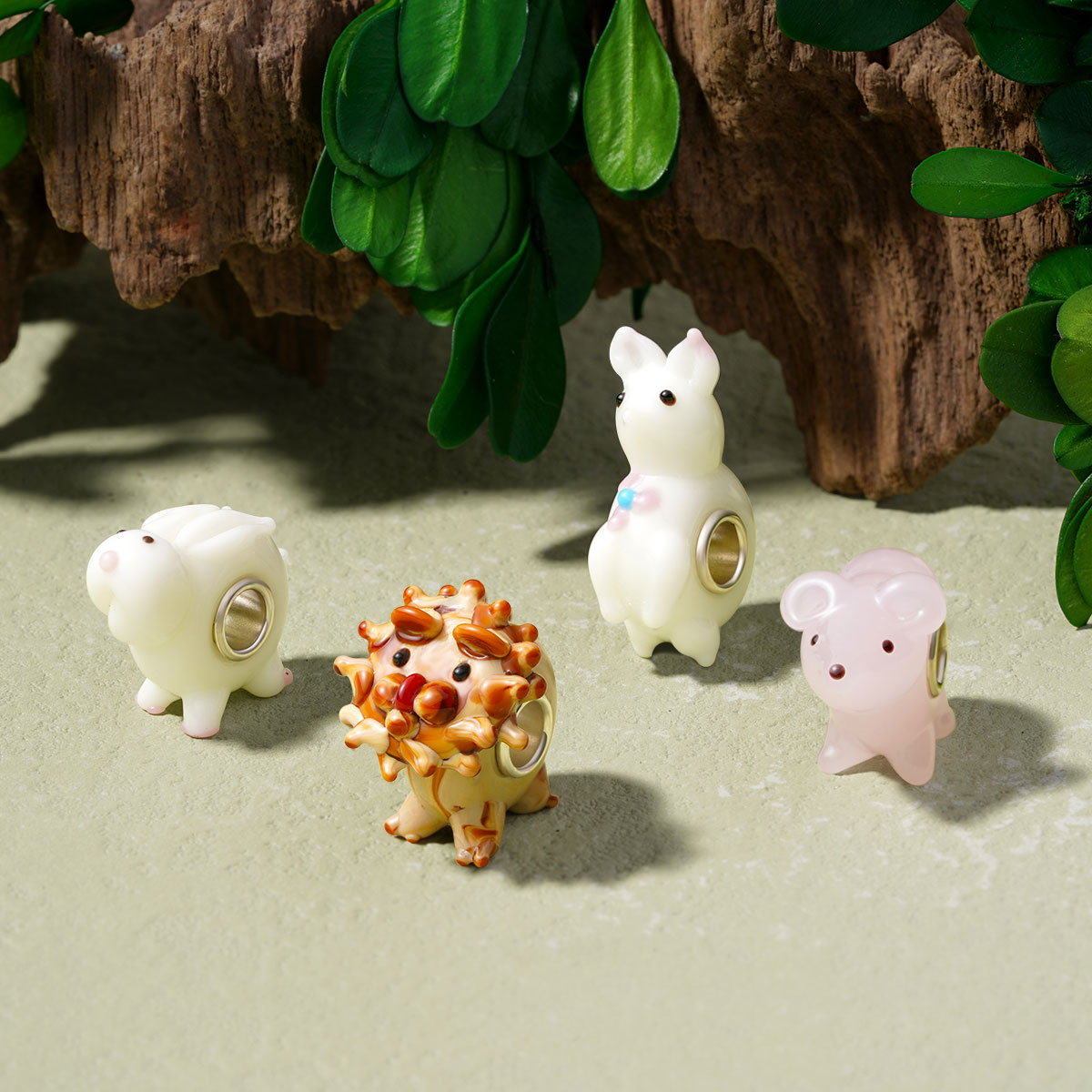 Gnoce White Rabbit Murano Glass Charm_3