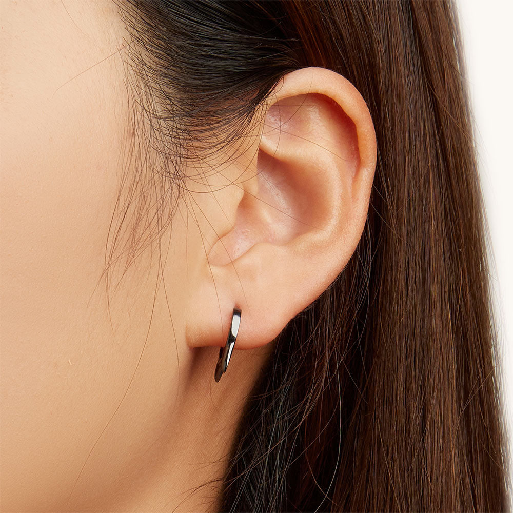 Gnoce Black Cat Ears Stud Earrings_4