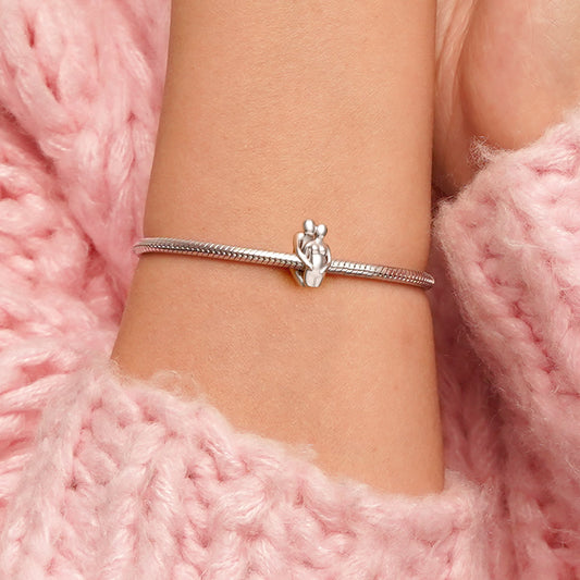 Gnoce Husband Hugs Pregnant Woman Charm_5