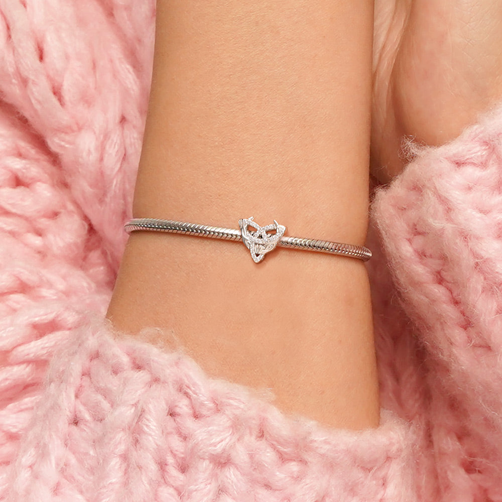 Gnoce Celtic Moon Goddess Trinity Knot Charm_4