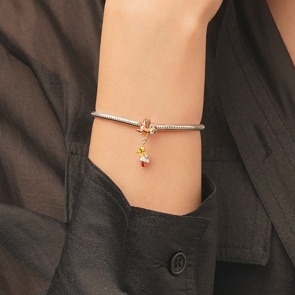 Gnoce The Wonderful Wizard of Oz Winged Monkey Dorothy Charm_5