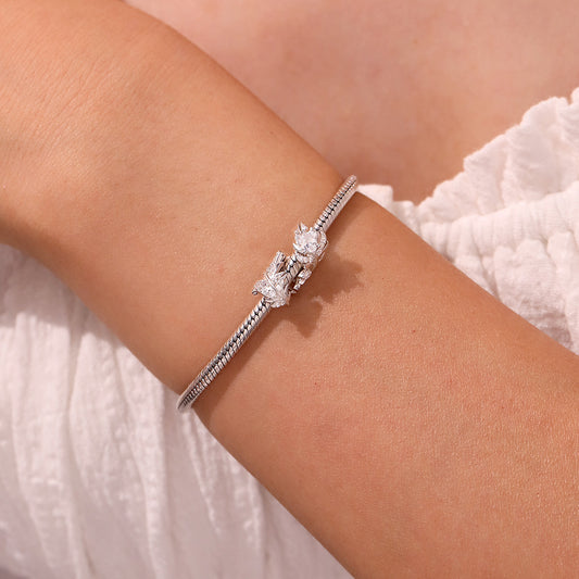 Gnoce White Zircon Curved Feather Charm_4