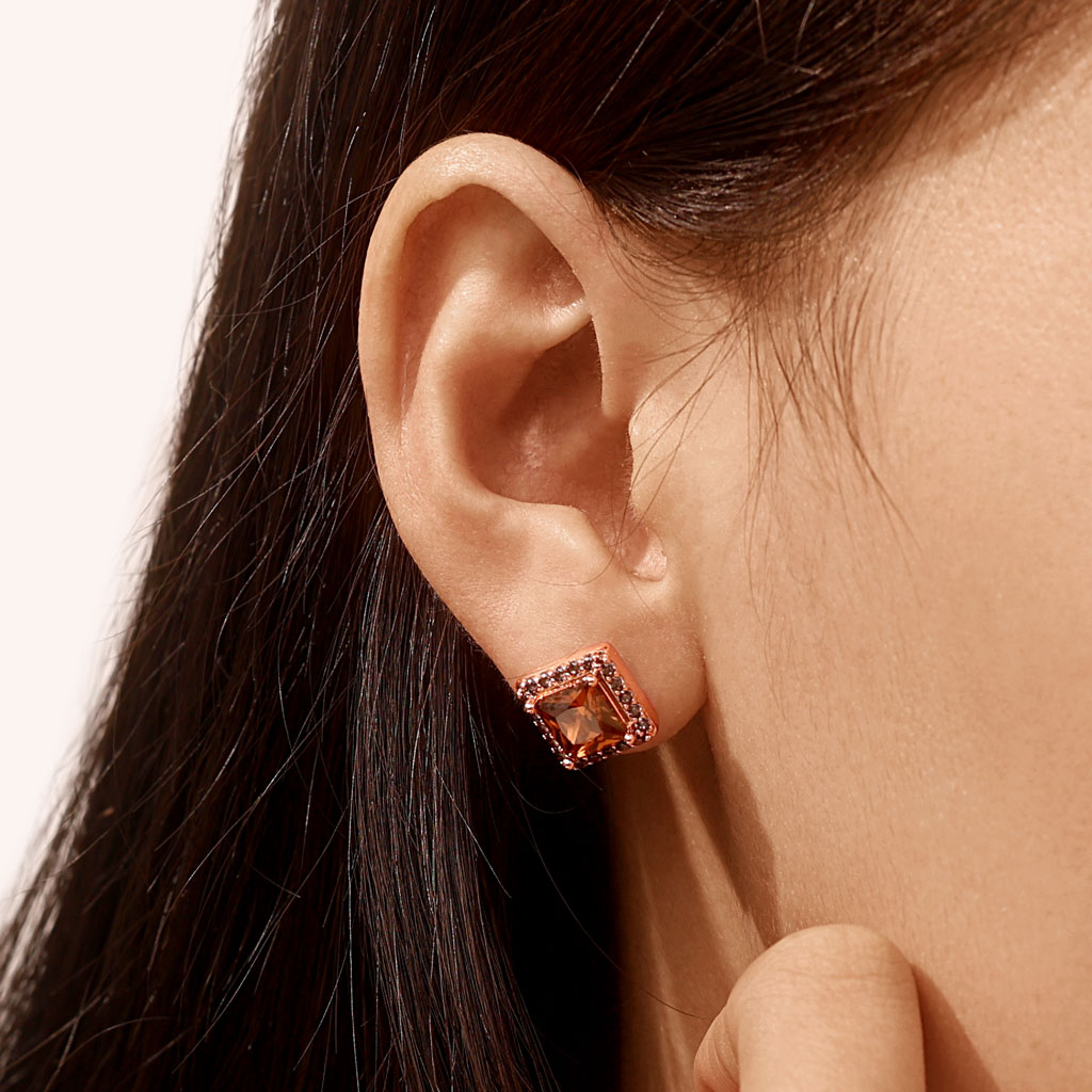 Gnoce Sparkle Princess Cut Hola Stud Earrings_5