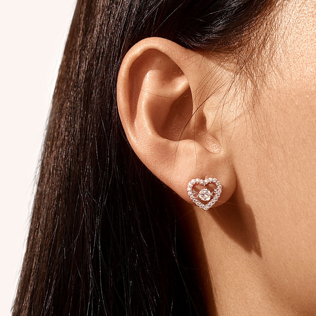 Gnoce Sparkling Pavé Heart Dancing Earrings_4
