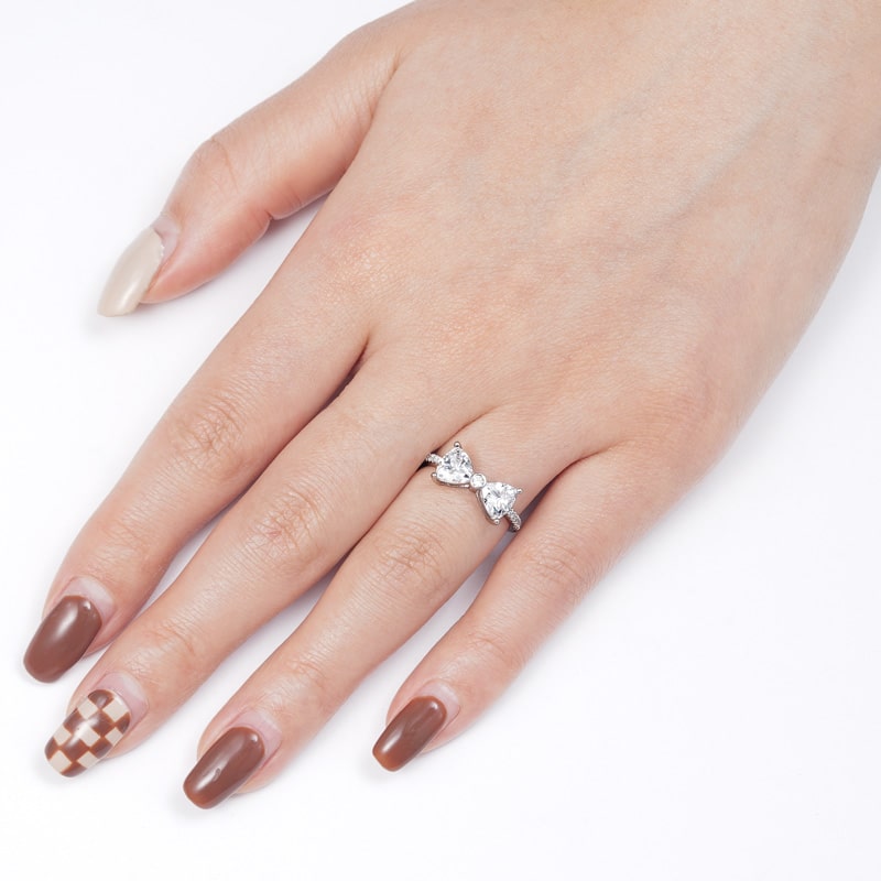 Sparkling Bow Tie Ring 925 Sterling Silver Inlaid with Clear Gemstones_3