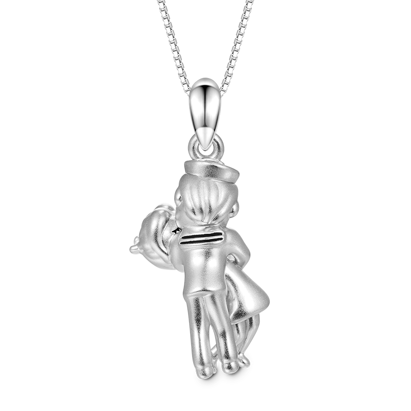 Gnoce Kiss of Victory Necklace_2