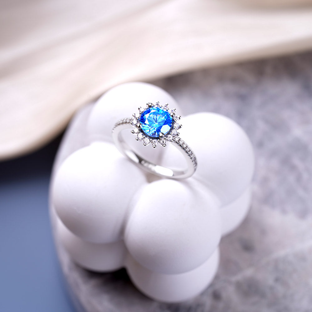 Gnoce Shimmering Four Prong Round Cut Promise Ring_3