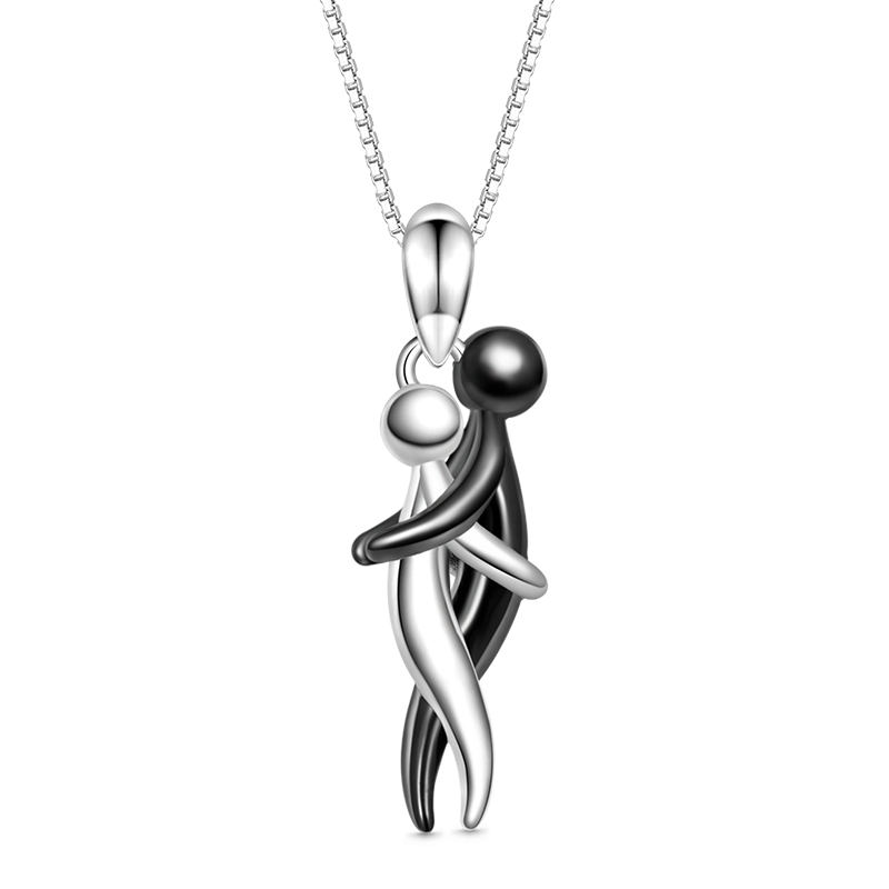 Gnoce Lover Embraces Romantic Necklace_2