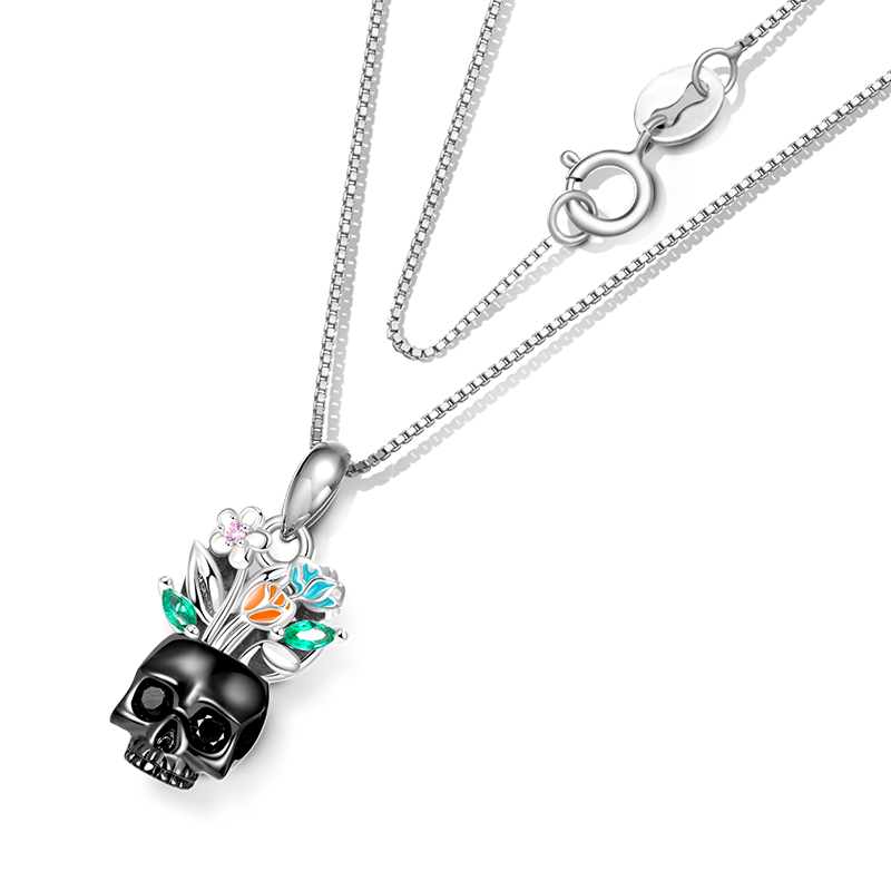 Gnoce Vase Skull Necklace_3