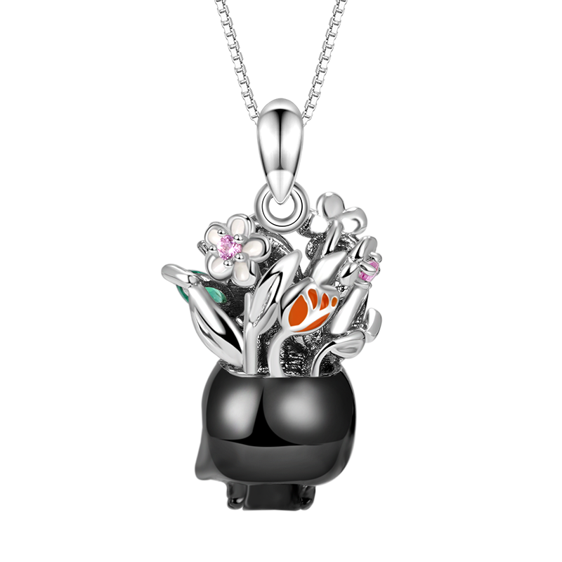 Gnoce Vase Skull Necklace_2