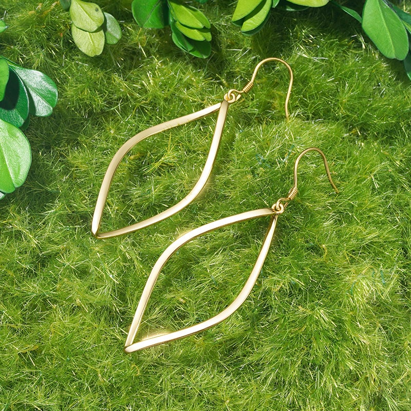 Gnoce Hollow Twisted Dangle Earrings_4