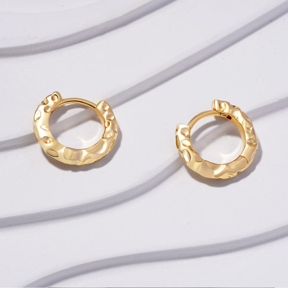 Gnoce Intricately Hammered Texture Hoop Earrings_4