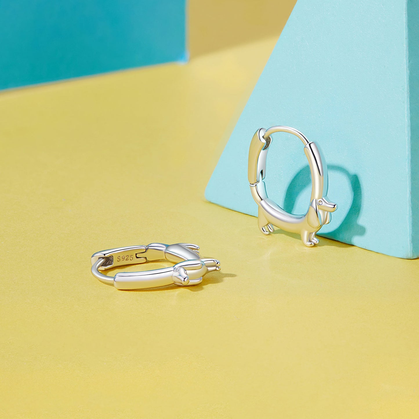 Gnoce Dachshund Cute Dog Hoop Earrings_3