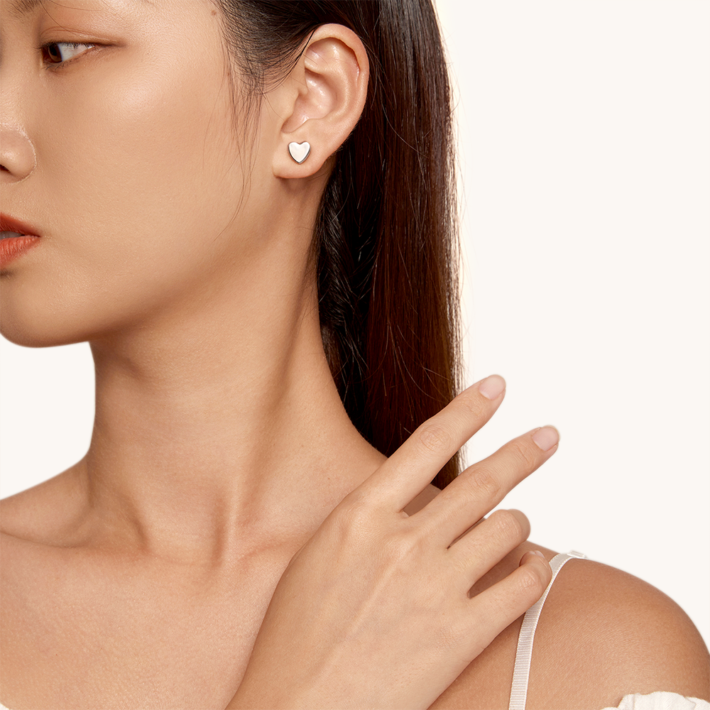 Gnoce Silver Minimalist Heart Stud Earrings_2
