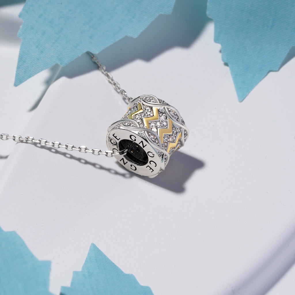 Gnoce Infinity Wave Pendant Necklace_3