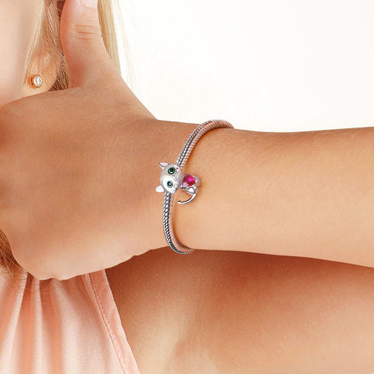 Gnoce Cat  Embraces Heart Gem Charm_5