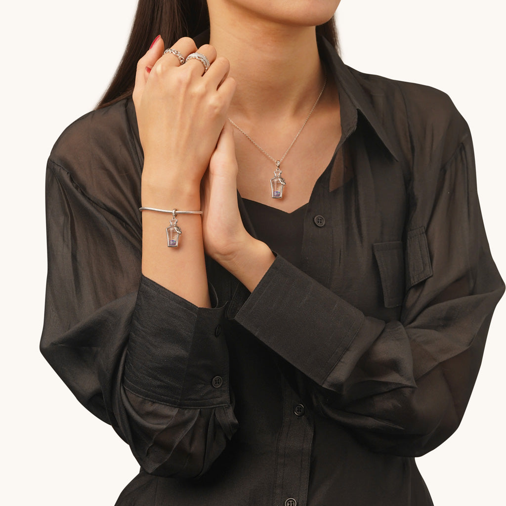 Gnoce Glow-in-the-Dark Alice's Magic Potion Pendant Dangle Charm_5