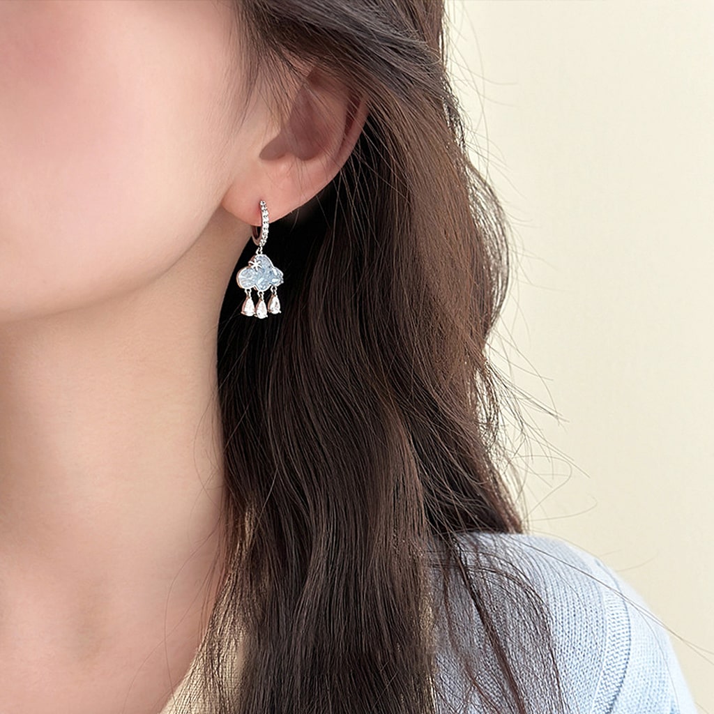 Gnoce Blue Cloud Tassel Stud Earrings_3