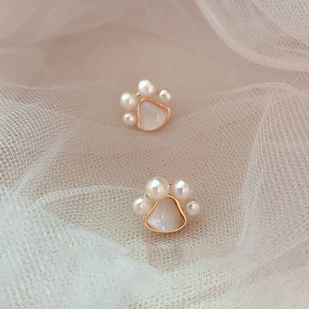 Gnoce Pearl Paw Print Stud Earrings_3