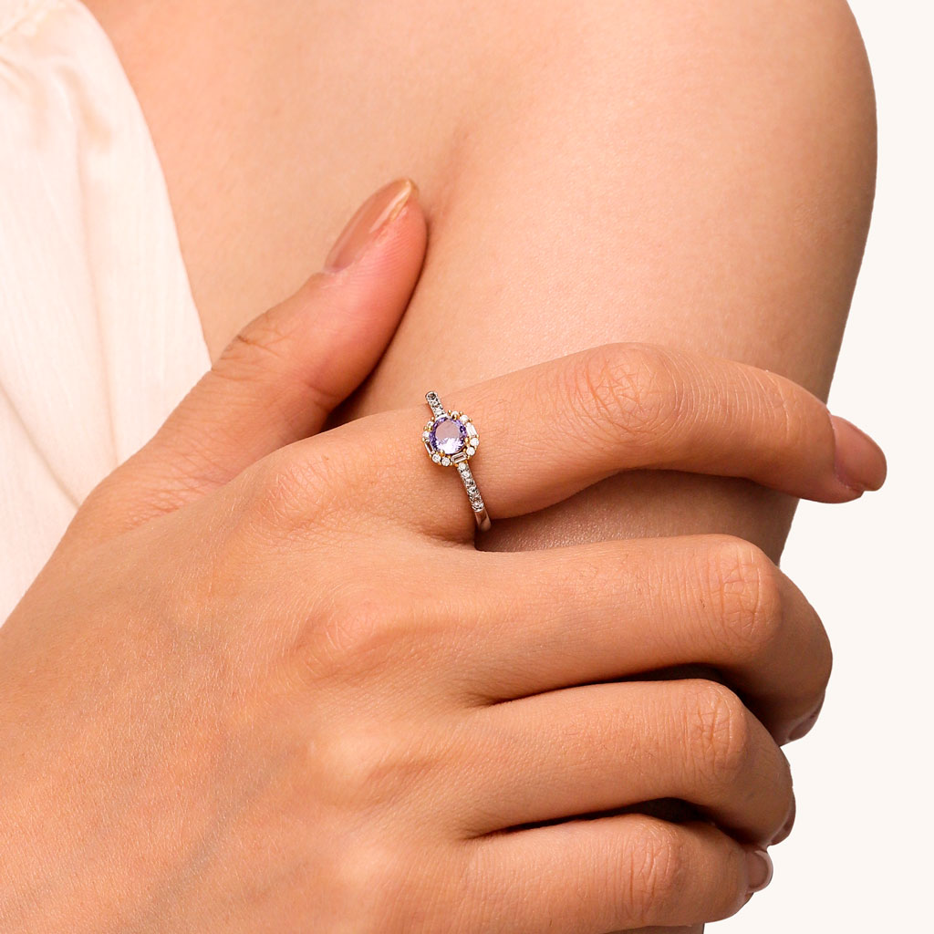 Gnoce Adjustable Round-cut Tanzanite Promise Ring_5