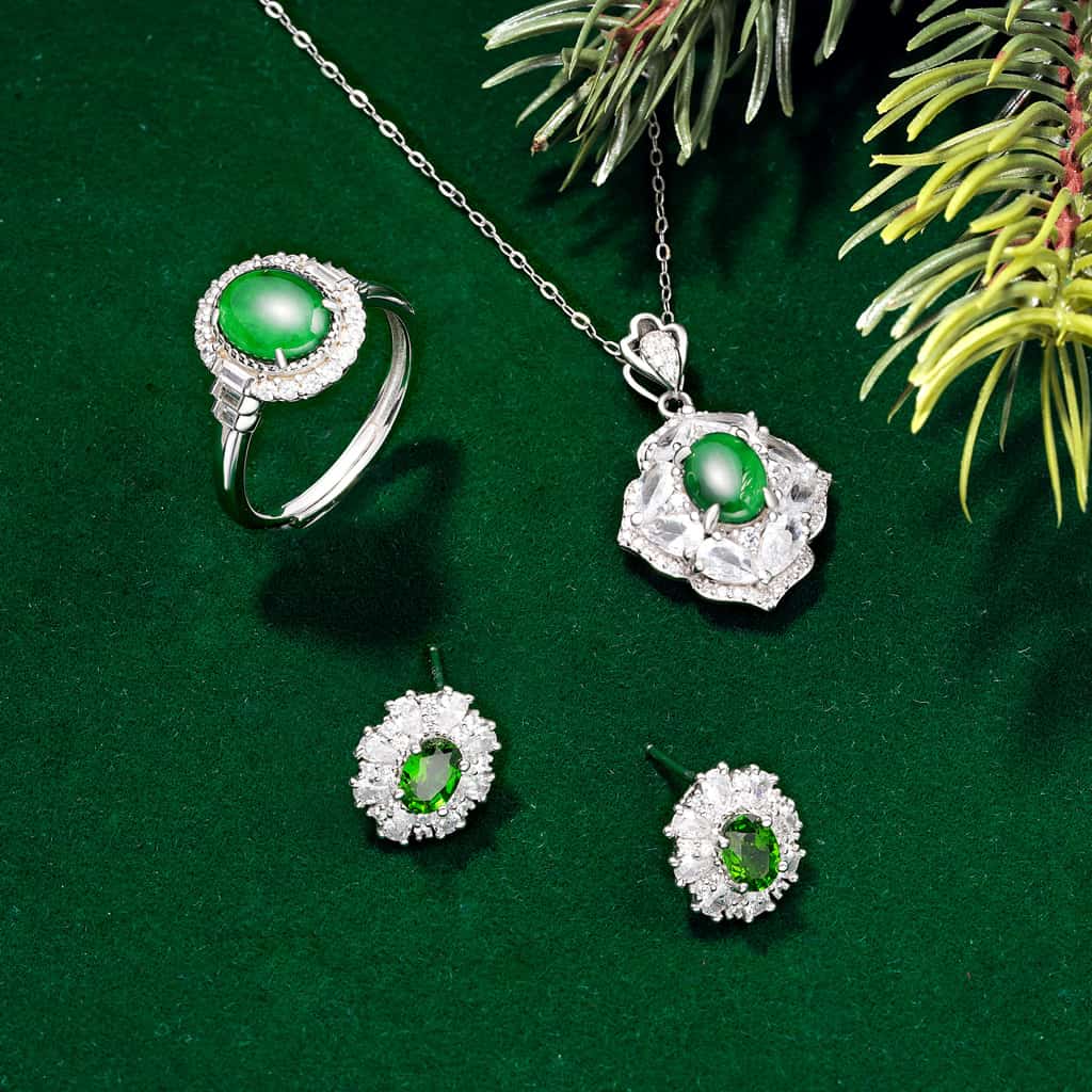 Gnoce Natural Cabochon Vivid Jadeite Pendant Necklace_3