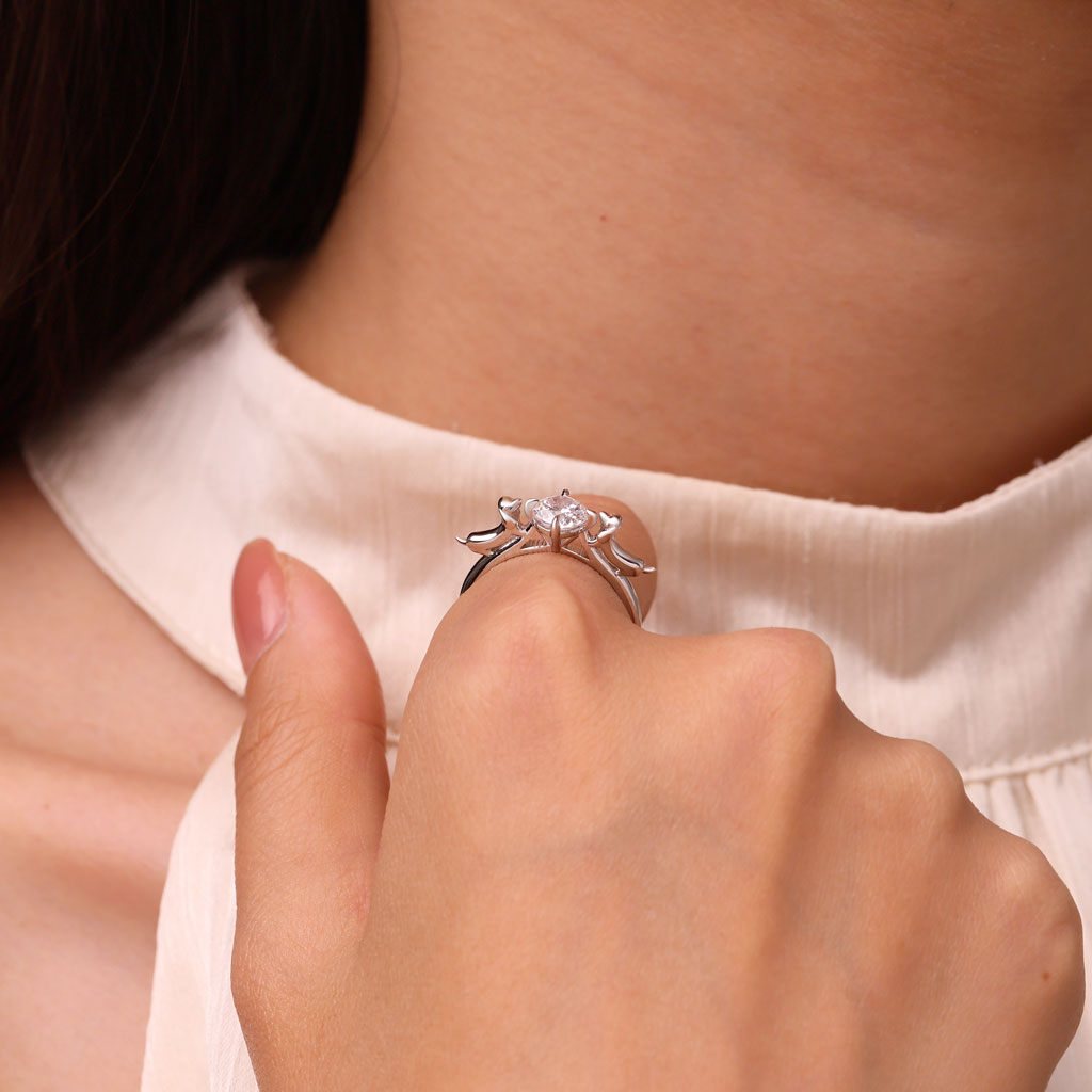 Gnoce Dachshund Embrace White Zircon Ring_5