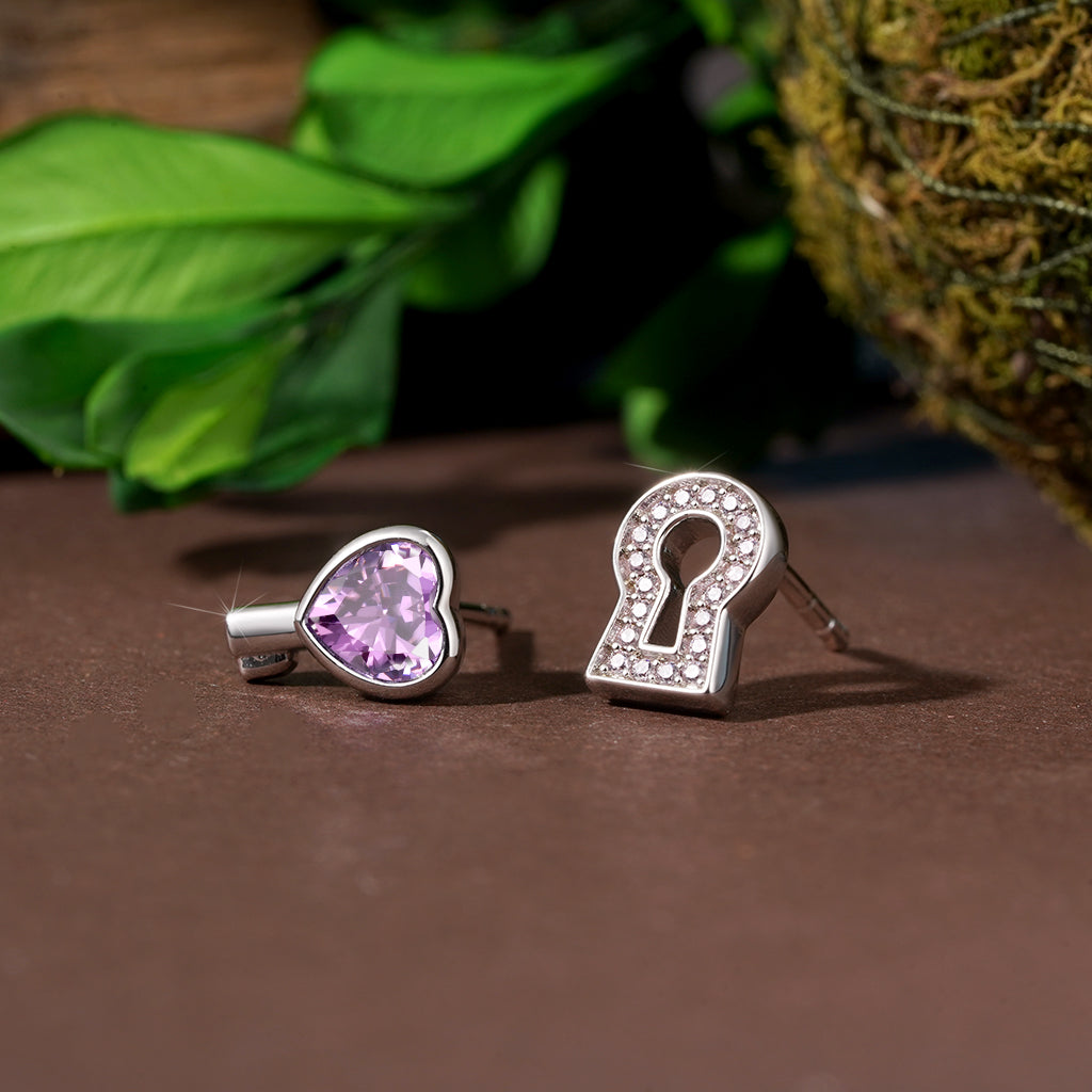Gnoce 'Love Edge' Key Lock Birthstone Stud Earrings_4