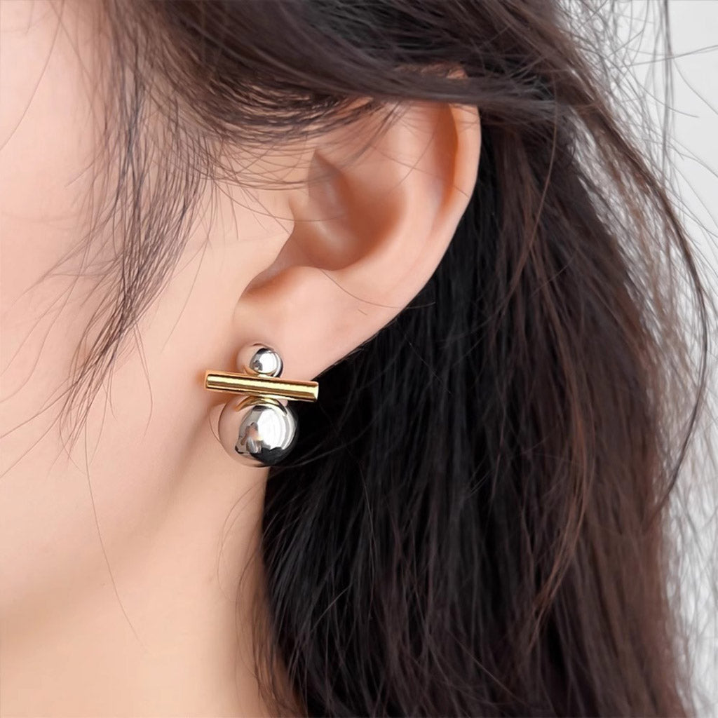 Gnoce Balance Beam Silver Ball Ear Clips_4