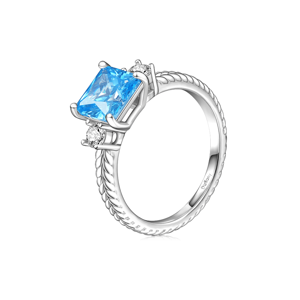 Gnoce Blue Pricess Cut Three-stone Engagement Ring_2