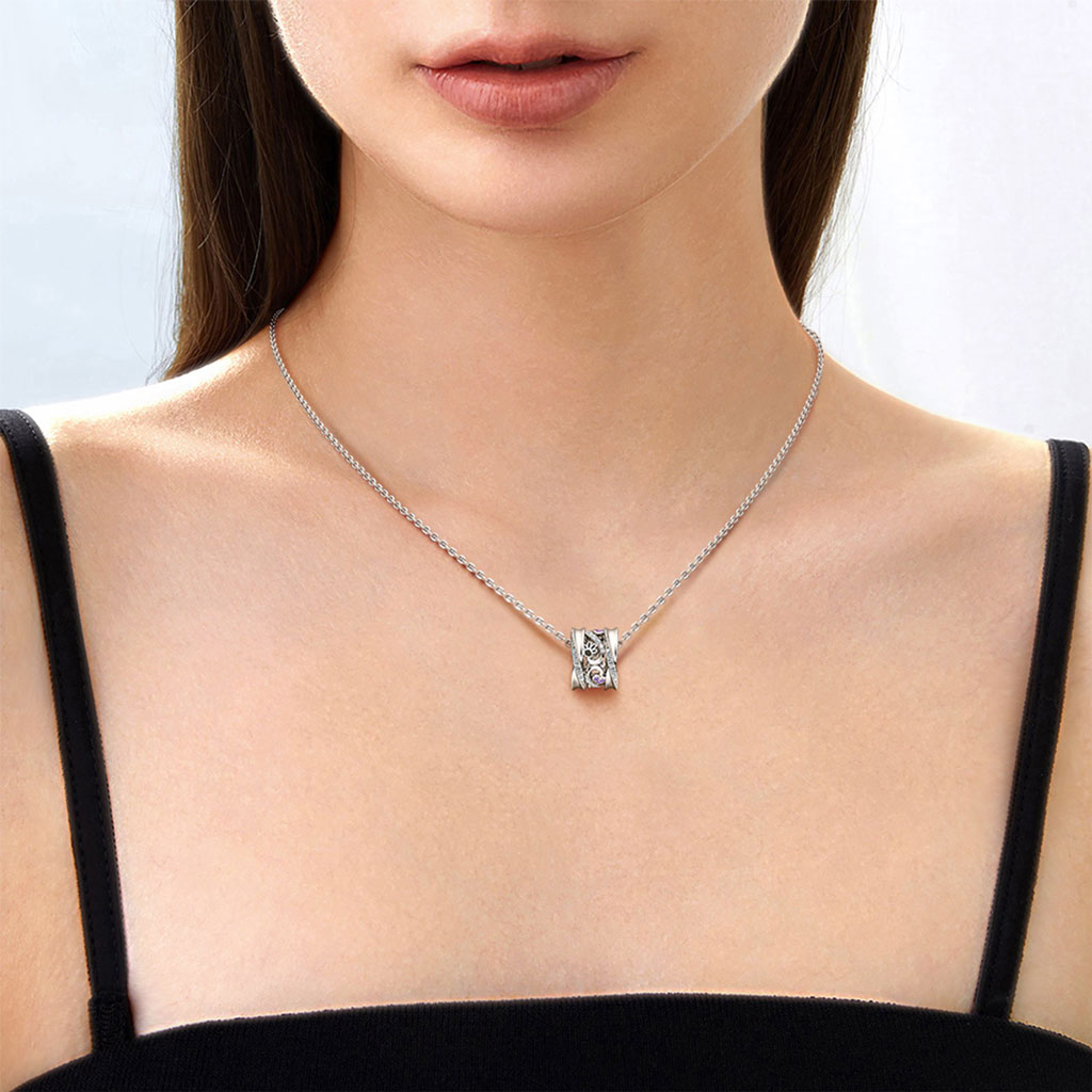 Gnoce Paws & Love Heart Twisted Drum Pendant Necklace_4