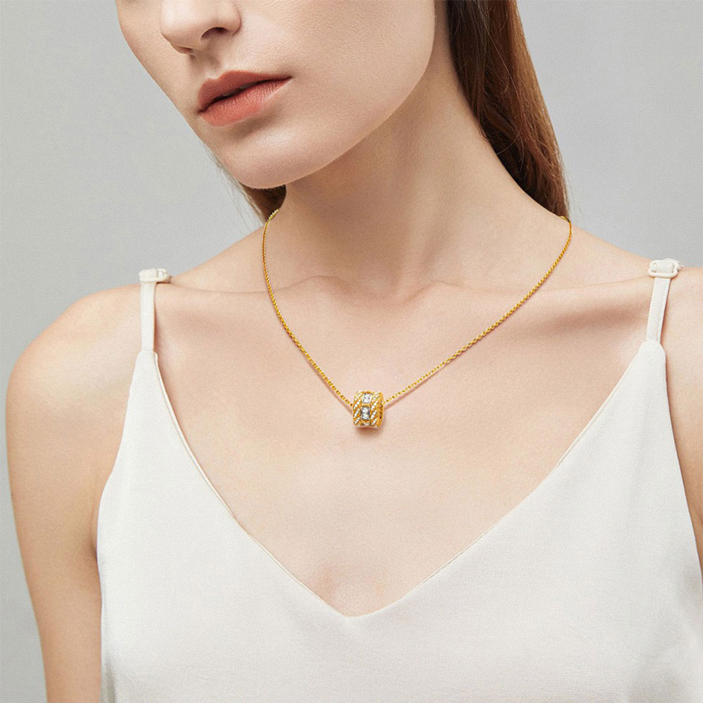 Gnoce X-unknow Paved Twisted Drum Pendant Necklace_4