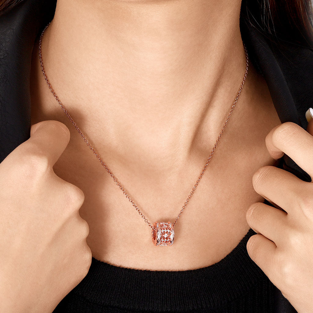 Gnoce Vintage Cross Twisted Drum Pendant Necklace_5