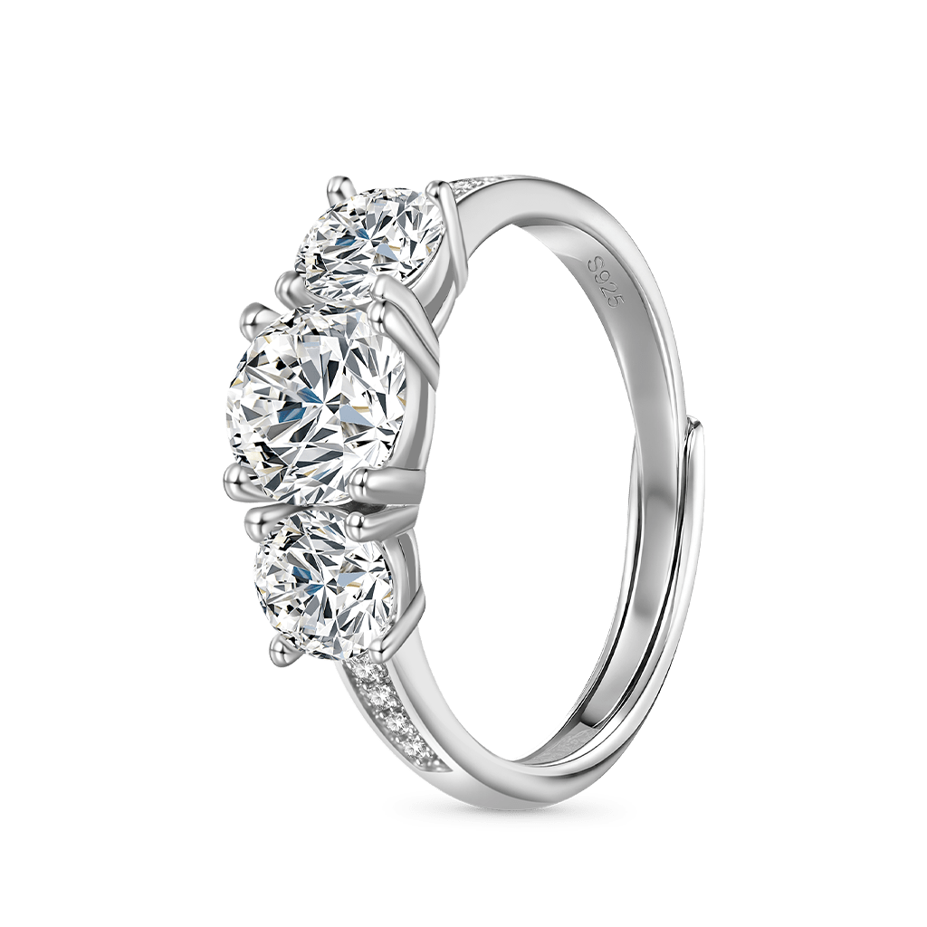 Gnoce 0.7 Ct Round VVS Moissanite Three-Stone Ring_2