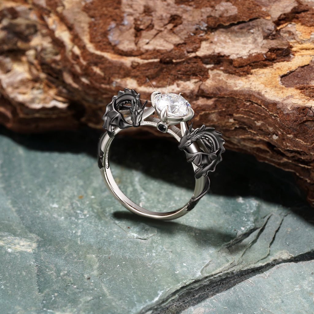 Gnoce Black Dragon Embrace White Diamond Ring_3