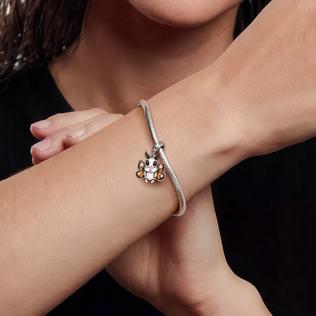 Gnoce Glow-in-the-Dark Viral Animal Moth Pendant Dangle Charm_5