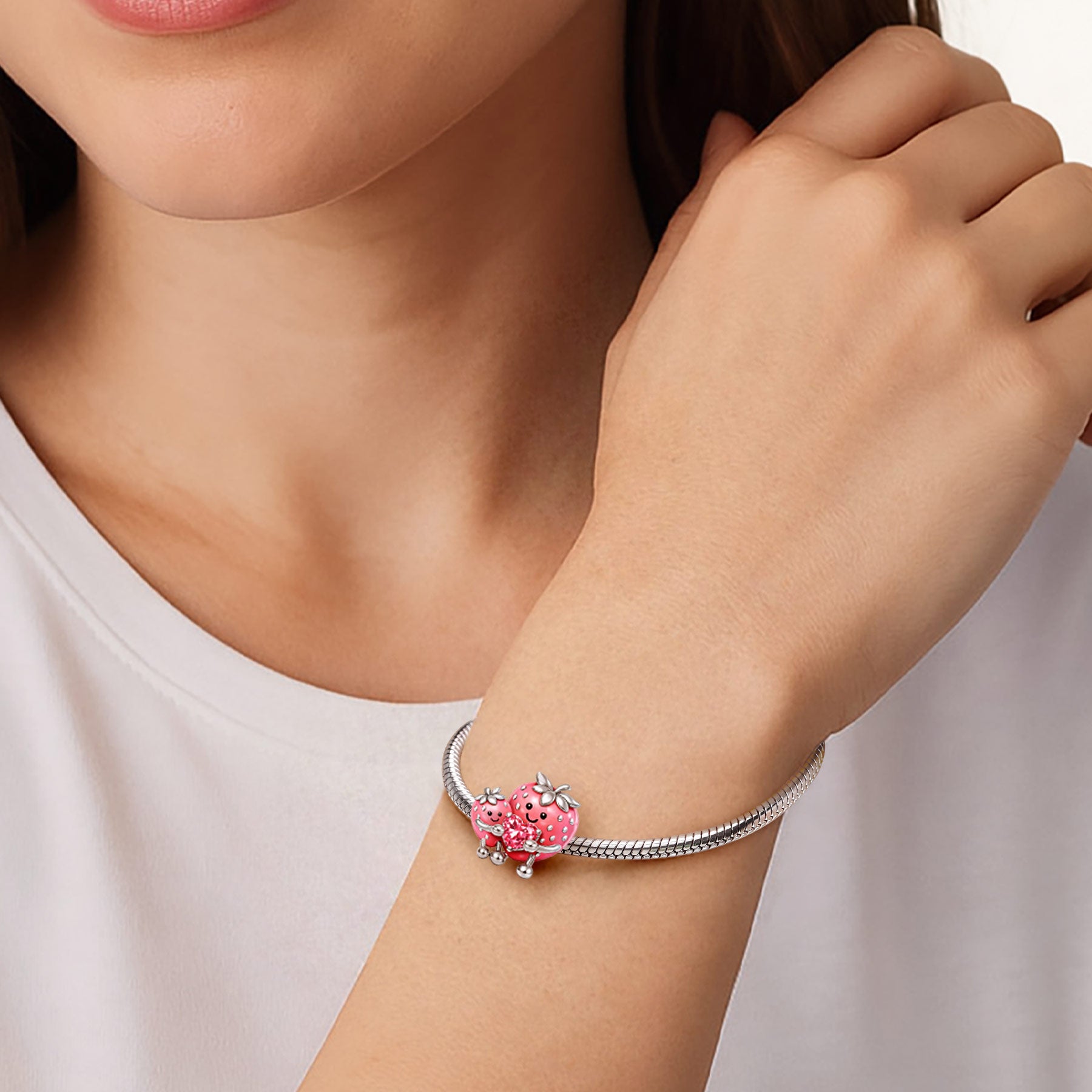 Gnoce Strawberry Mom Embrace Birthstone Charm_2