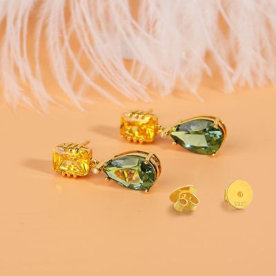 Pendientes De La Piedra Preciosa Del Peridot