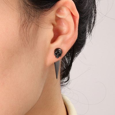 Chaquetas Con Pendiente De Calavera Negra